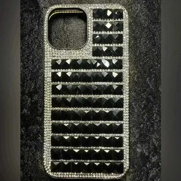 iPhone 13Pro Max Cases - Picture 9 of 13